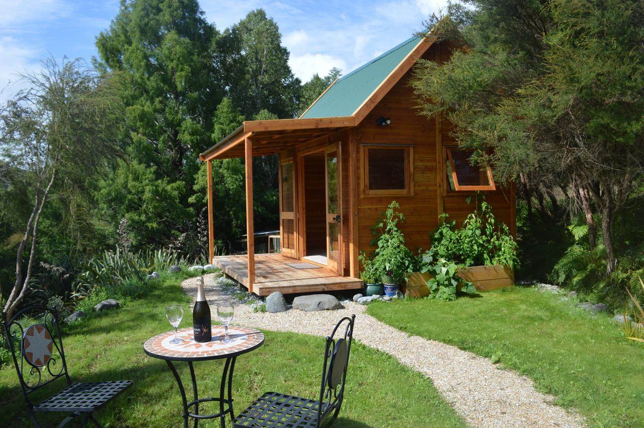 Sunrise Cabin At First Light Rangihaeata Retreat Takaka Exterior foto